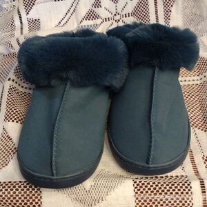 Lauren Conrad slippers  